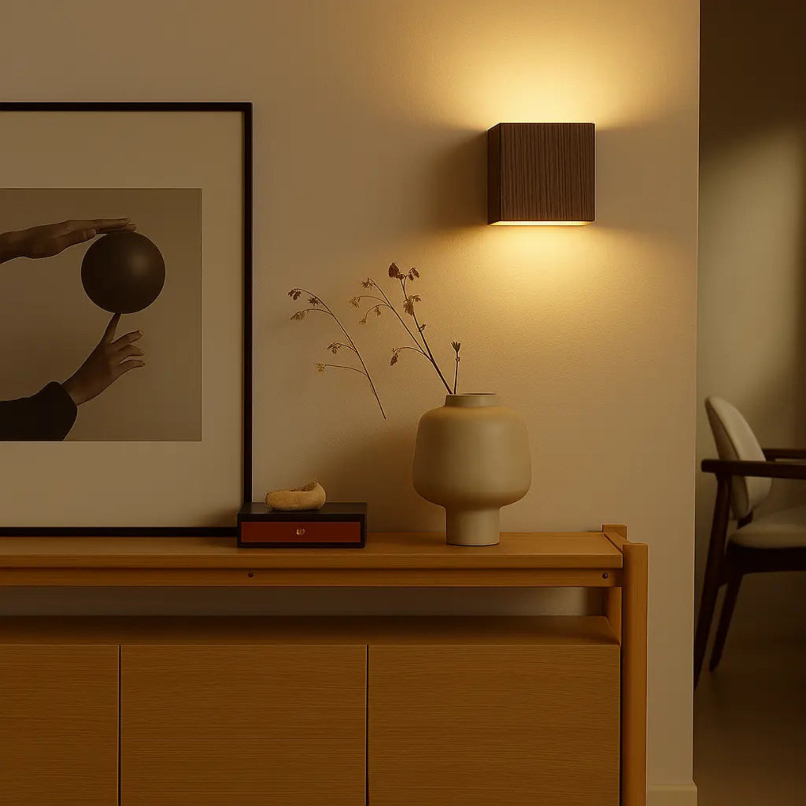 Stylish Cube Wall Fixture - Durable Integrated LED Design