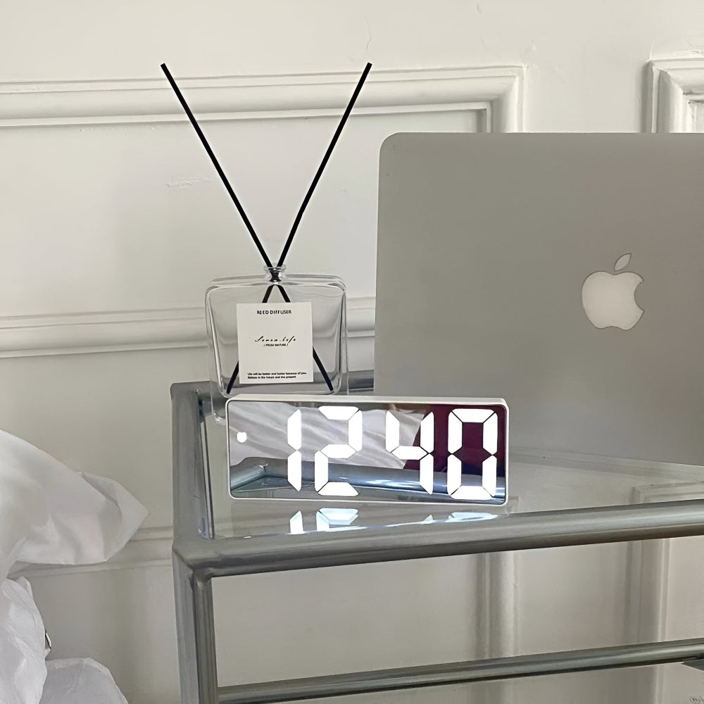 LUMISYNC - Stylish LED Alarm Clock with Adjustable Snooze & Power Options