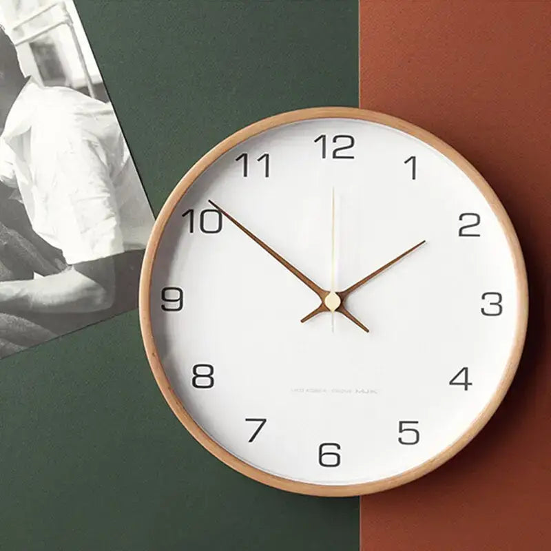 Elegant Wood Framed Silent Quartz Clock for Home Decor