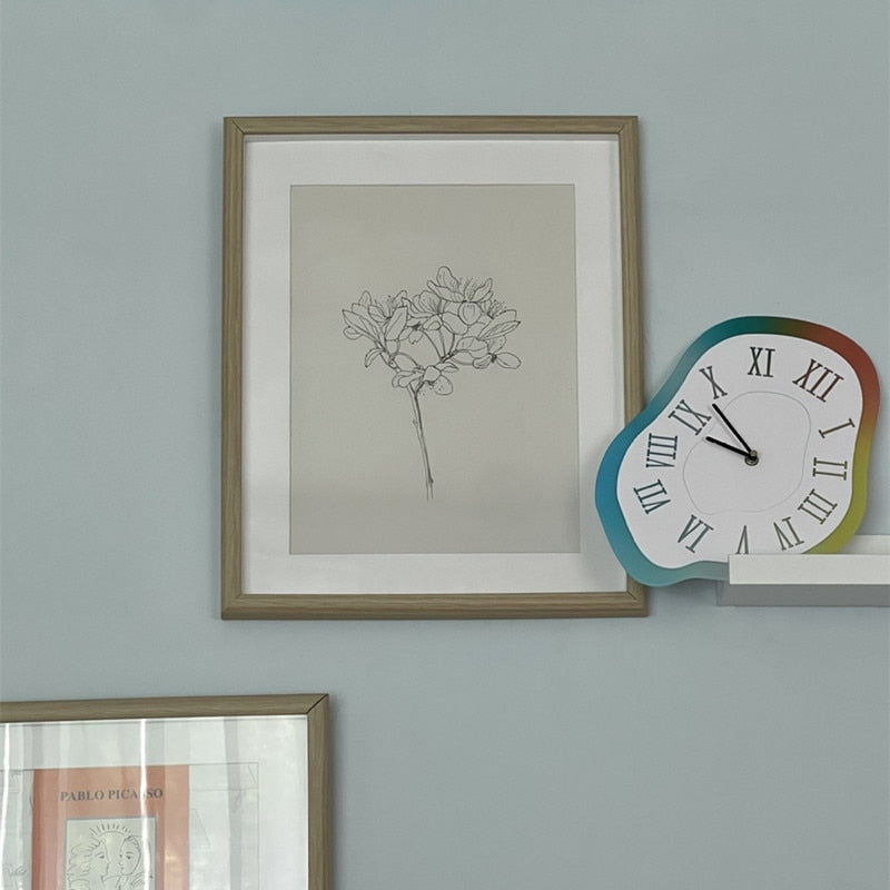 Stylish Silent Wall Clock with Unique Acrylic Design