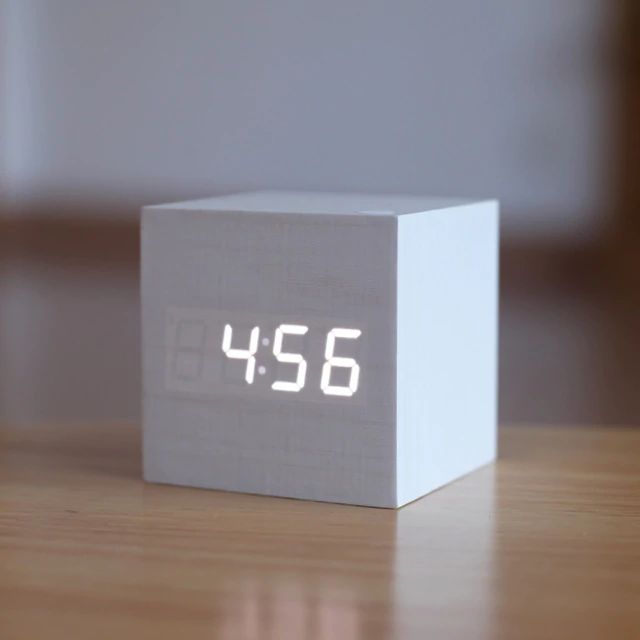 Chic Bamboo Cube Clock – Sleek Digital Timepiece for Any Space