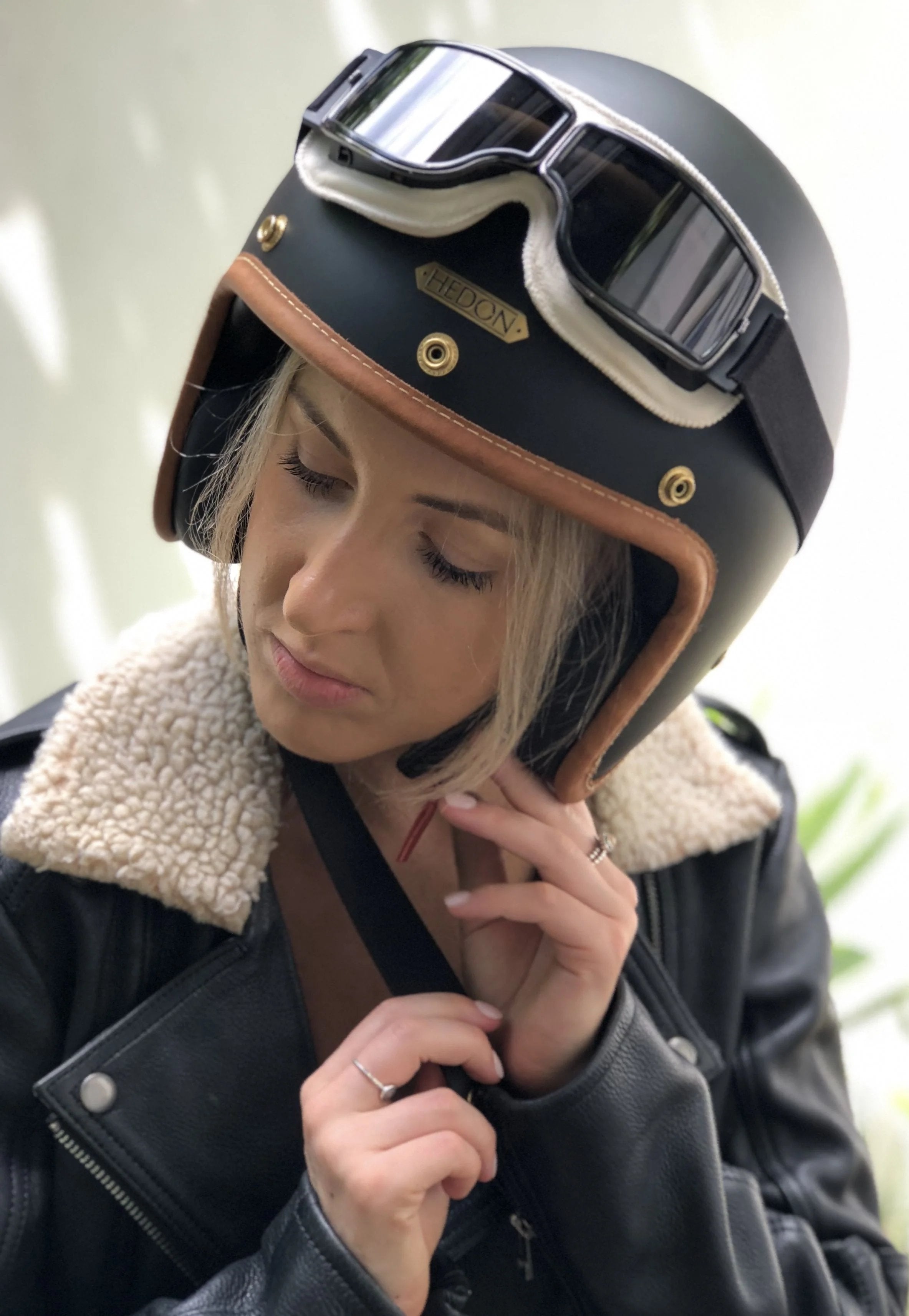 Motorcycle Goggles | UV Protection | Impact Resistant & Adjustable | Retro Style
