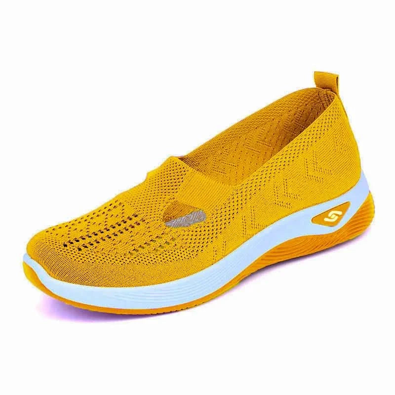 Lightweight Women's Sneakers with Soft Cushioning and Breathable Design