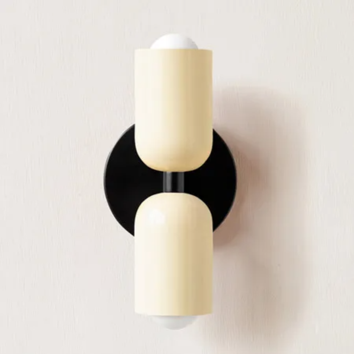 Simplicity Shine: Modern LED Wall Lamp for Indoor Spaces