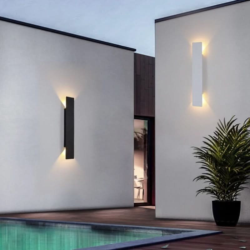 Waterproof LED Outdoor Lamp for Elegant Garden Illumination