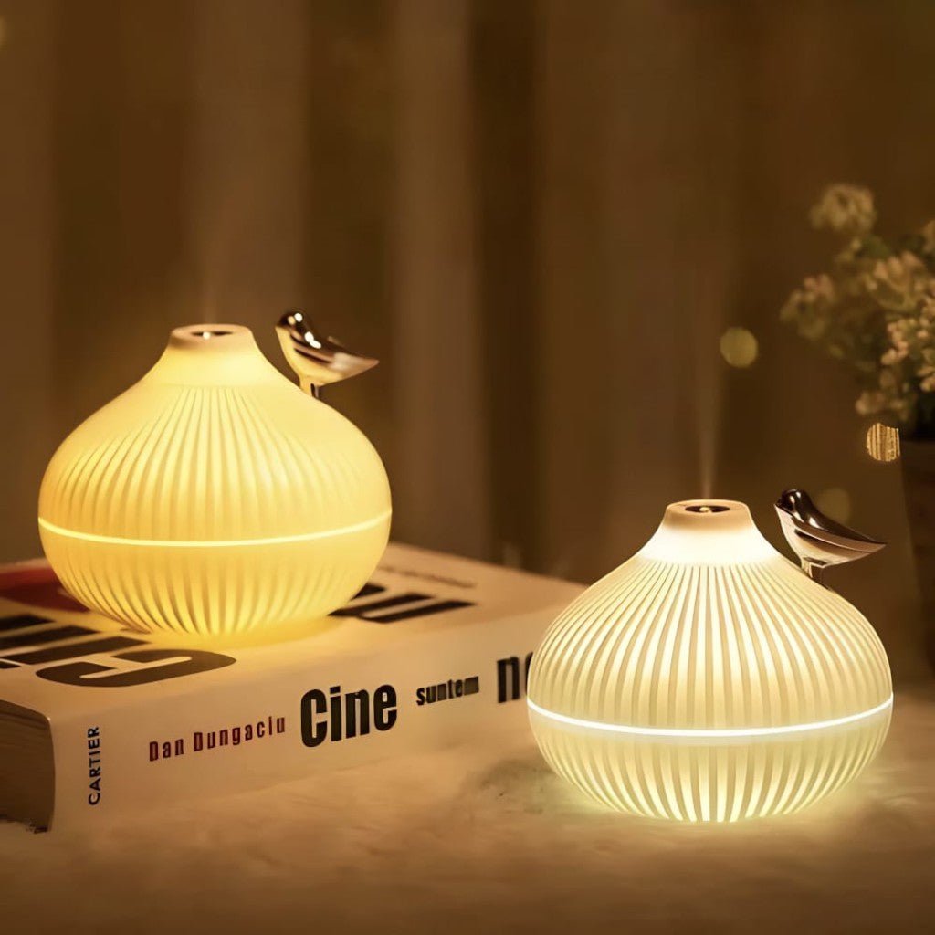 Compact USB Humidifier with LED Light and 300 ml Capacity