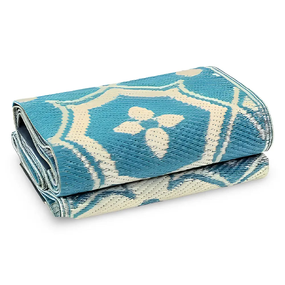 Weather-Resistant Outdoor Rug with Geometric Design