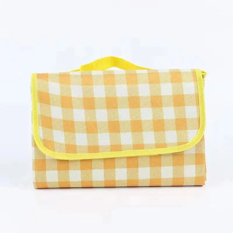 Spacious Outdoor Beach Blanket for Family Gatherings and Travel