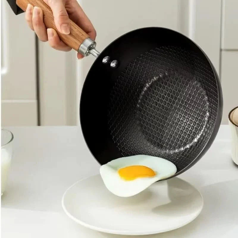 Everyday Family Cooking Deep Wok for Kitchen Use
