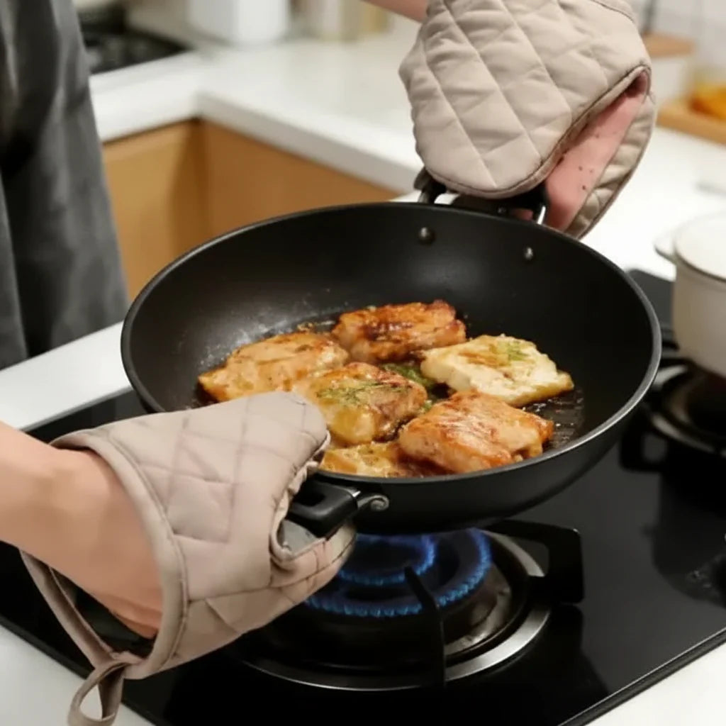 Silicone Oven Mitts Set for Heat Protection