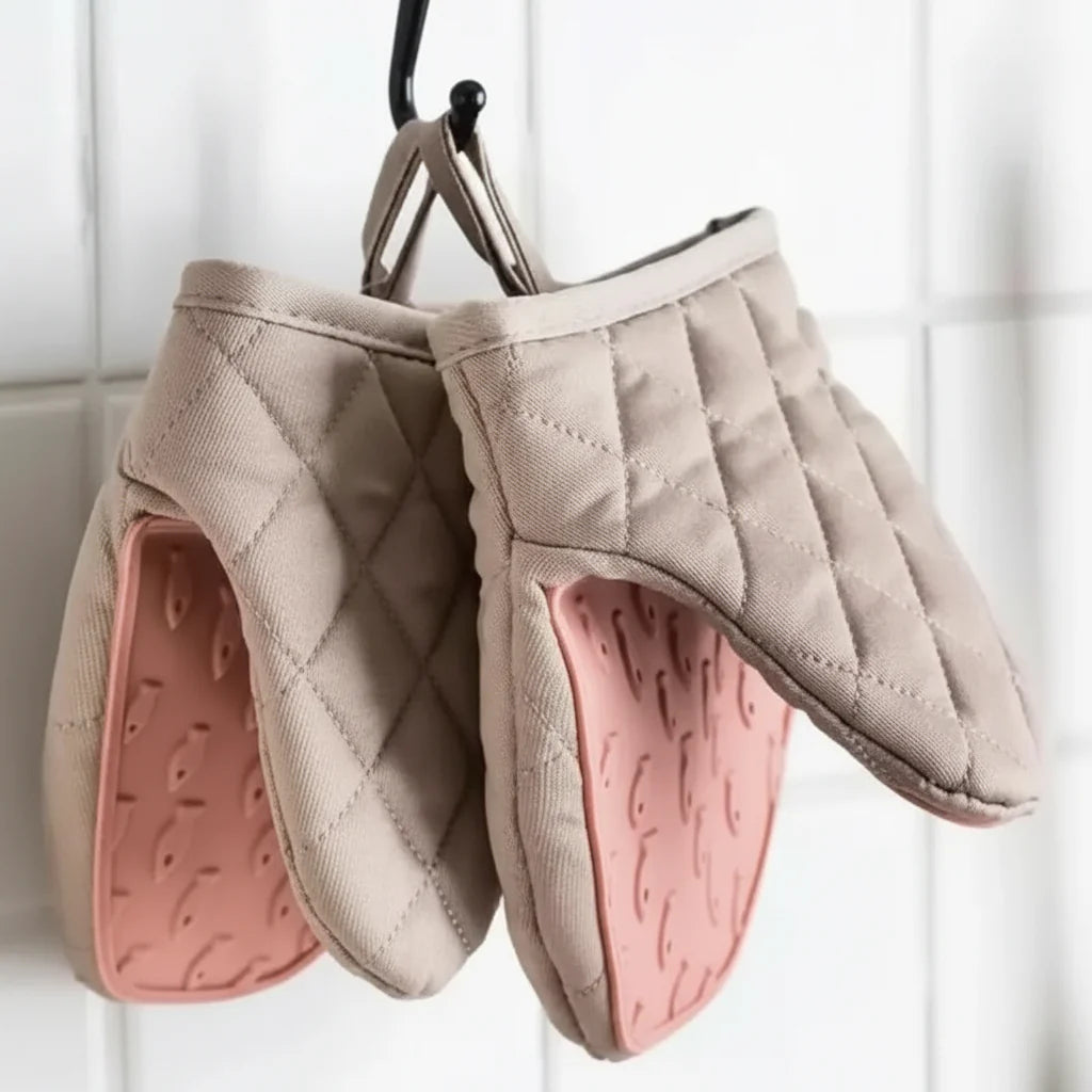 Silicone Oven Mitts Set for Heat Protection