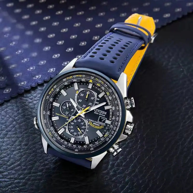 Elegant Men's Chronograph Watch in Stainless Steel with Water Resistance