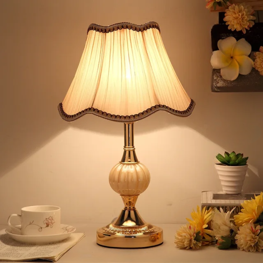 Nordic Elegance Table Lamp - Chic Accent Lighting Solution