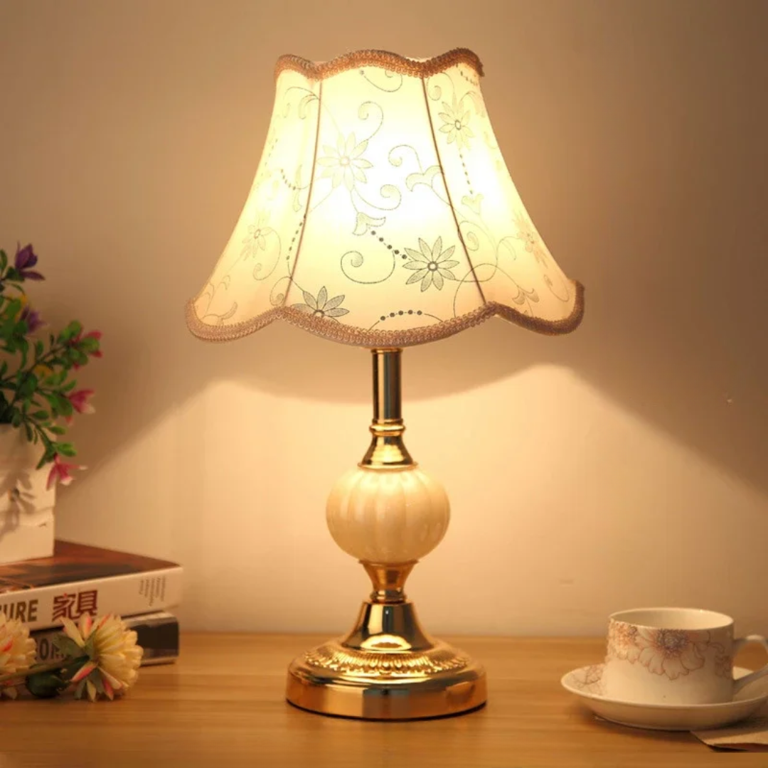 Nordic Elegance Table Lamp - Chic Accent Lighting Solution