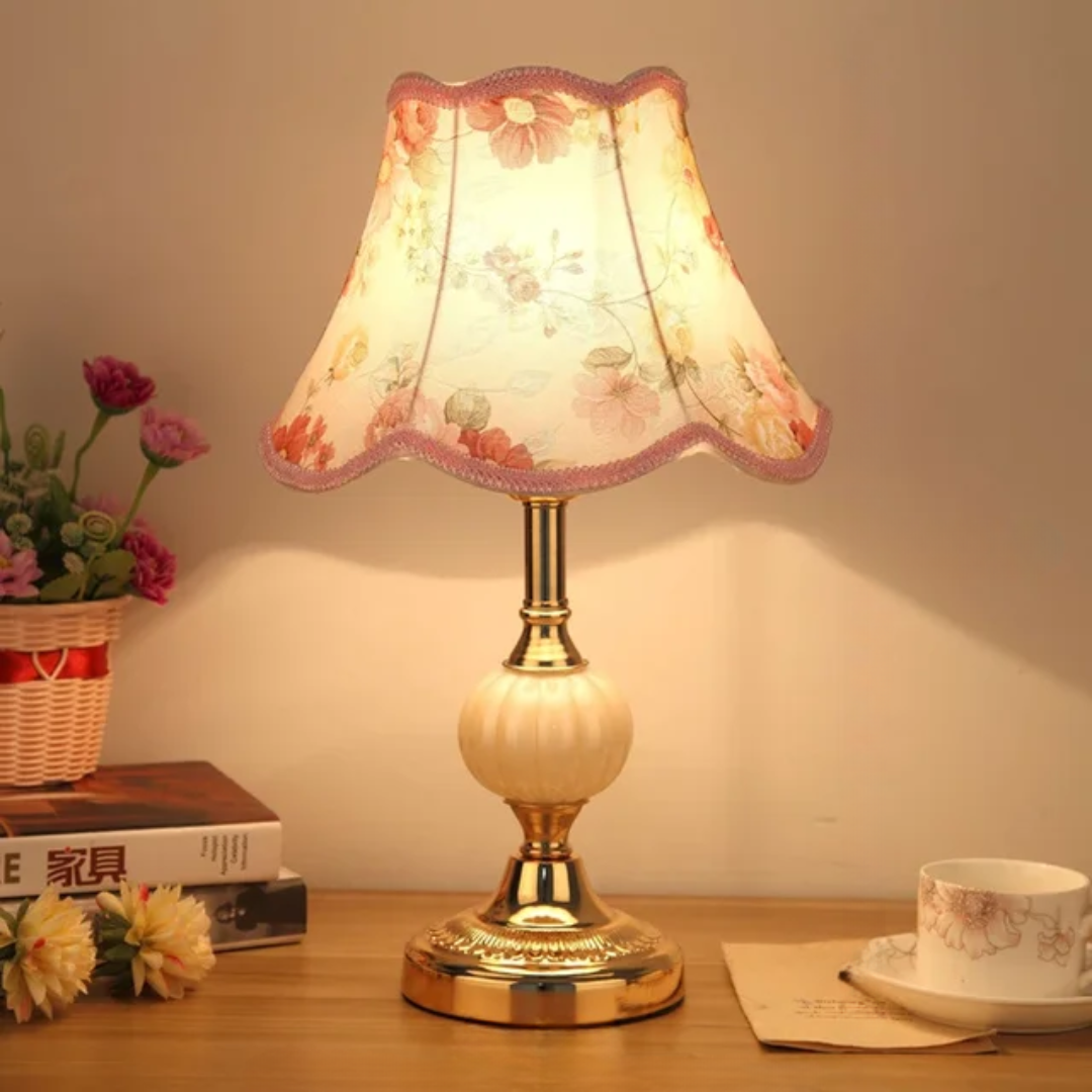 Nordic Elegance Table Lamp - Chic Accent Lighting Solution