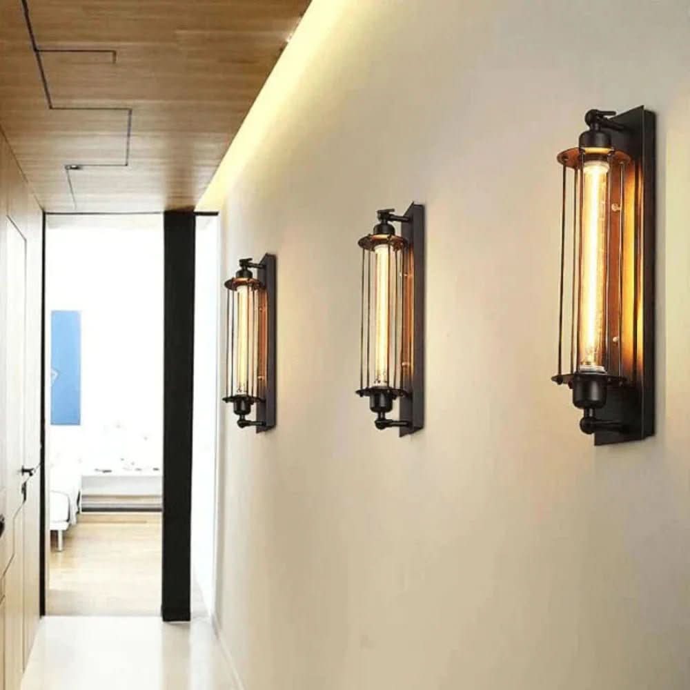 Vintage Wall Light with Warm LED Illumination and Classic Style