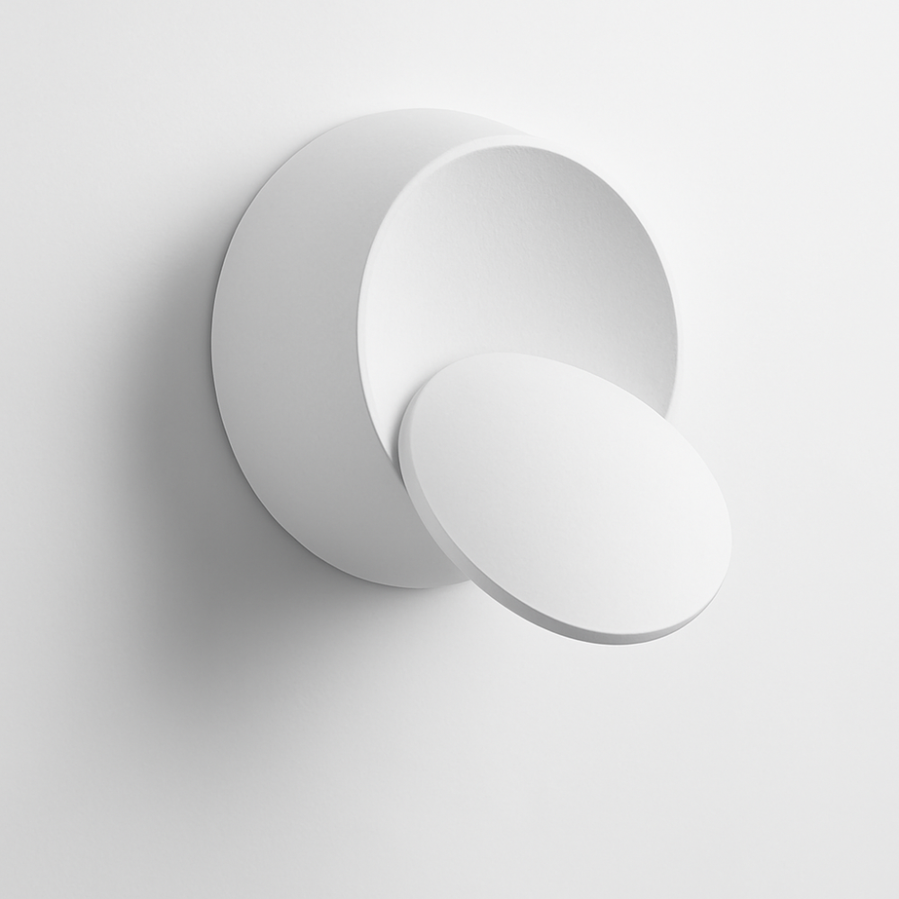 Adjustable LED Wall Lamp for Modern Interiors
