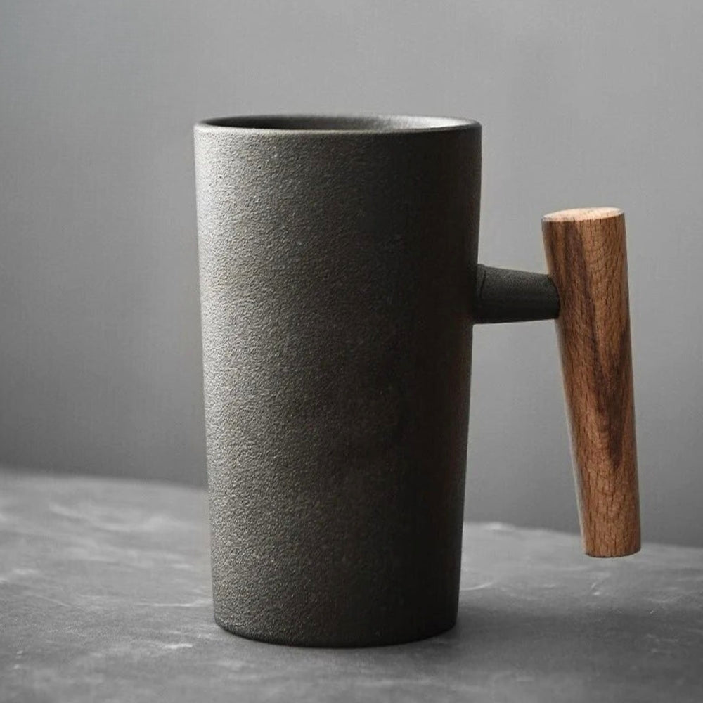 Classic Ceramic Coffee Mug for Everyday Enjoyment