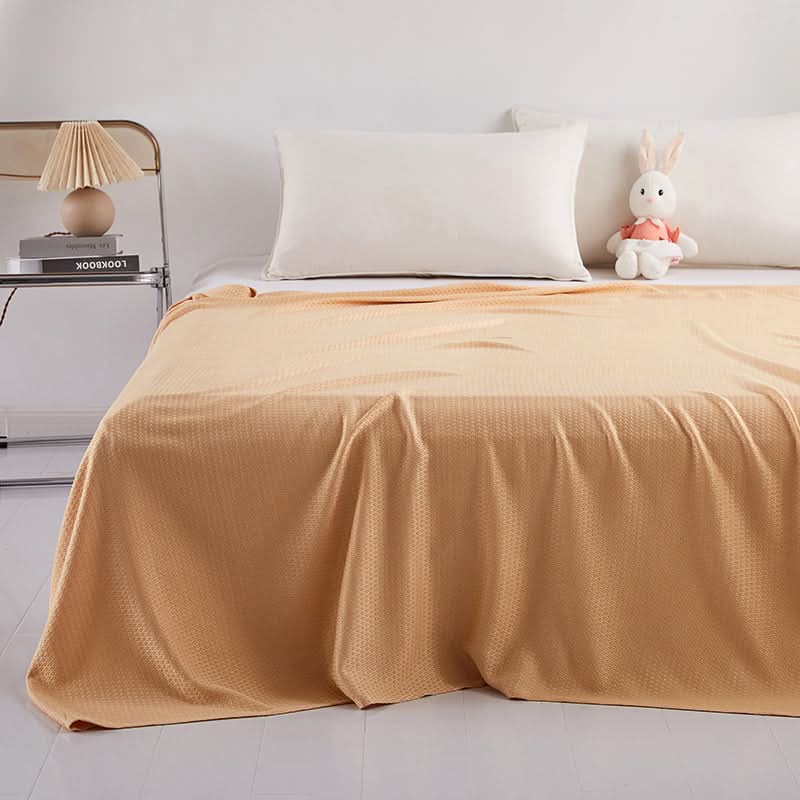 Lightweight Summer Quilt Made of Bamboo Fiber for Comfort