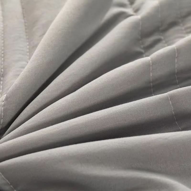 Soft and Breathable Thin Cooling Blanket for Comfortable Sleep
