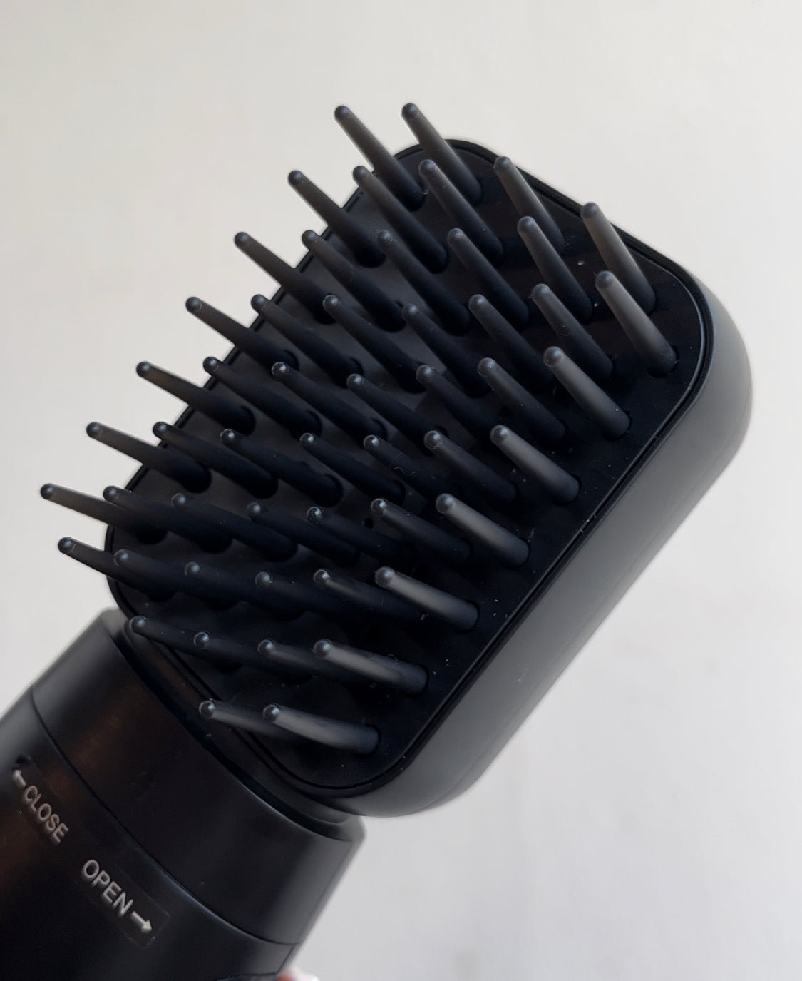 Fragrance Hair Brush with Sensory Locks