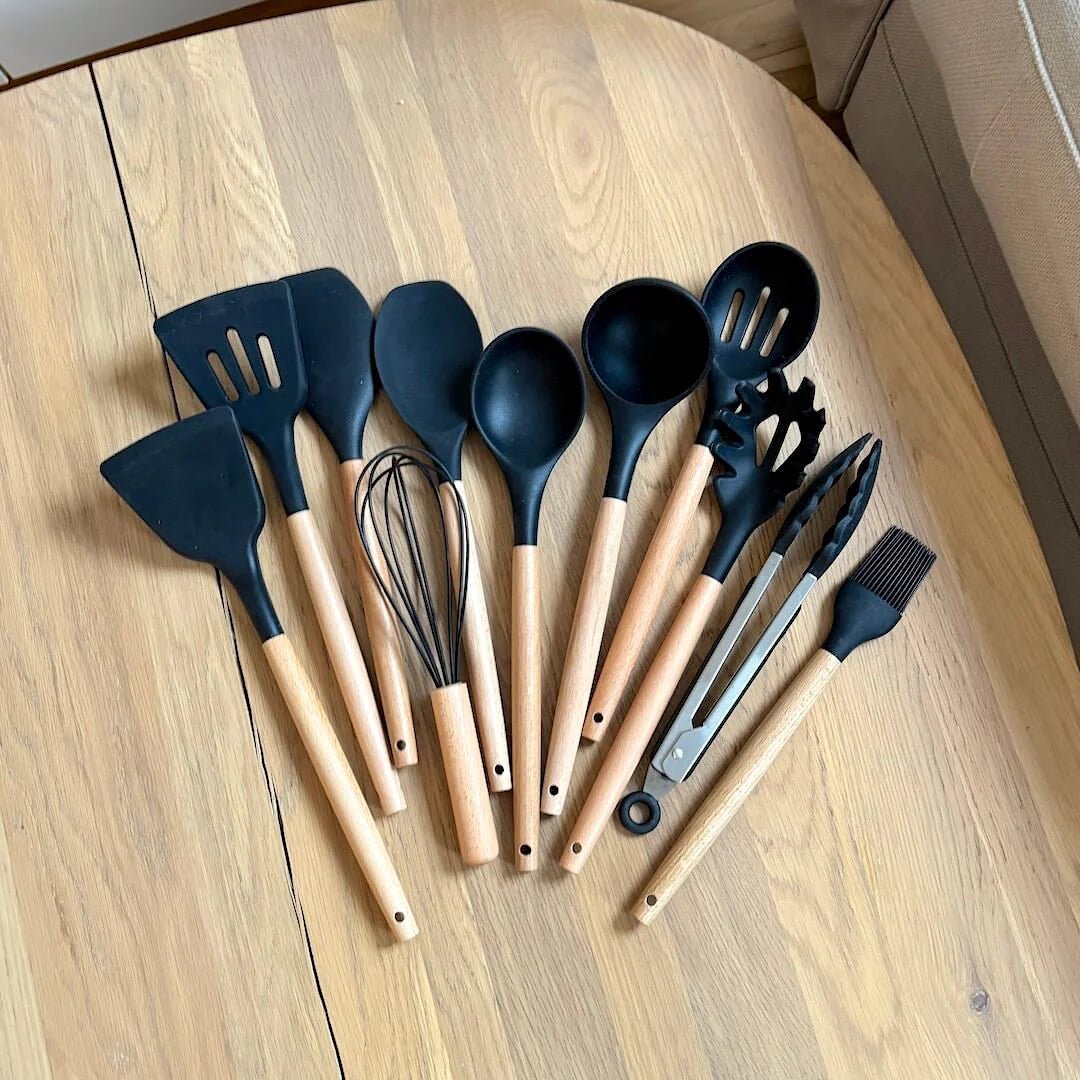 Essential 11-Piece Kitchen Tool Set with Silicone Heads