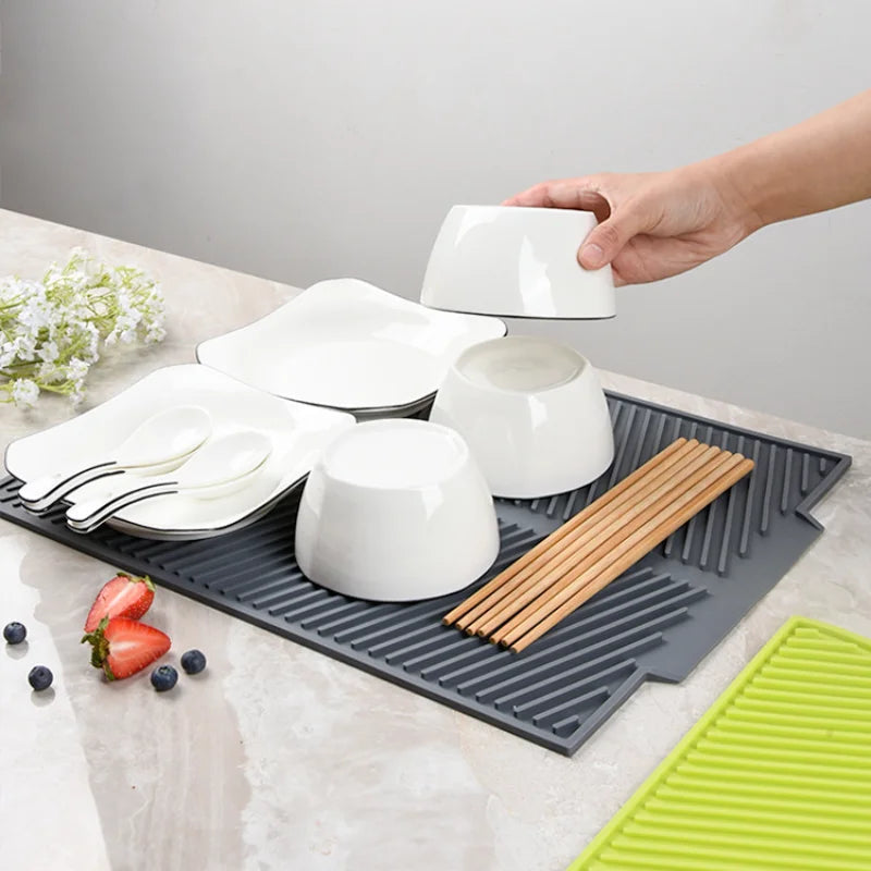 Versatile Silicone Drying Mat - Sturdy, Heat-Resistant Kitchen Essential