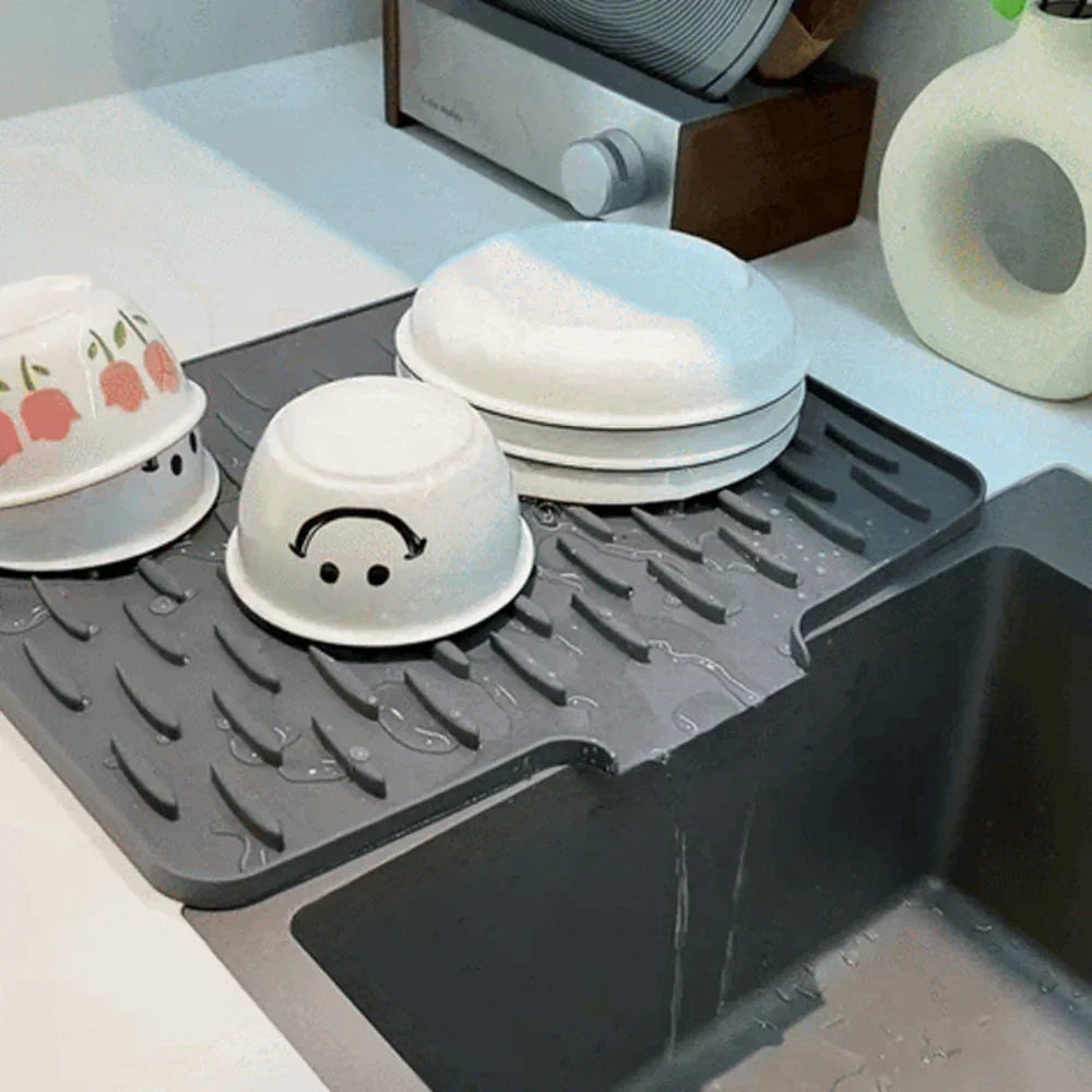 Versatile Silicone Drying Mat for Efficient Kitchen Use