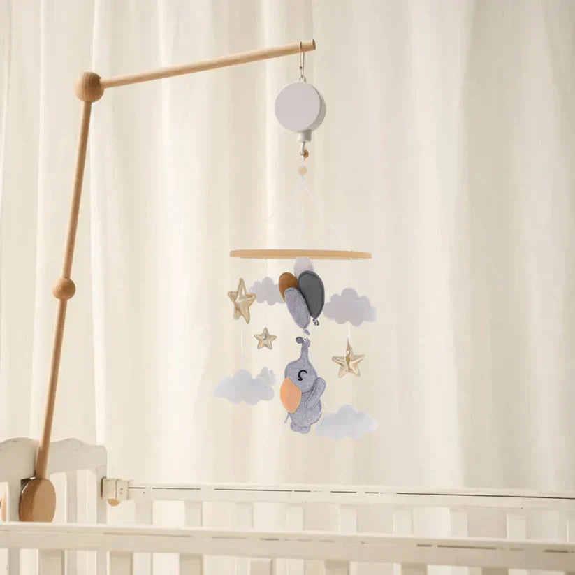 SereneDream Wooden Baby Mobile for a Tranquil Nursery