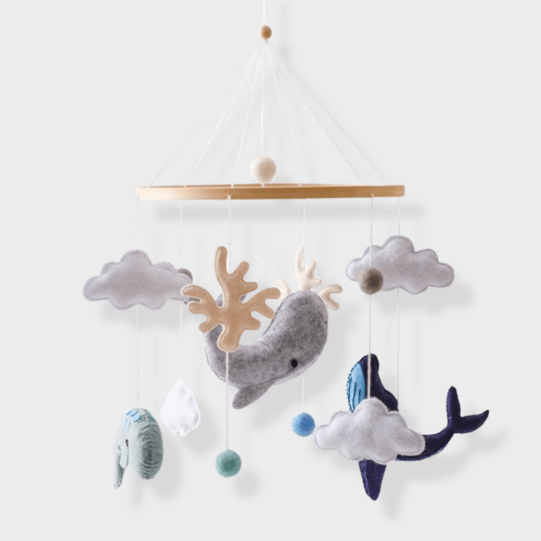 SereneDream Wooden Baby Mobile for a Tranquil Nursery
