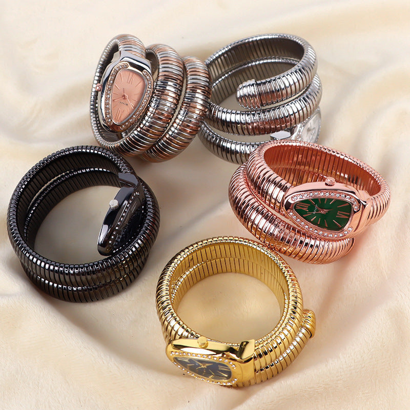 Sleek Serpentine Quartz Timepiece with Customizable Band
