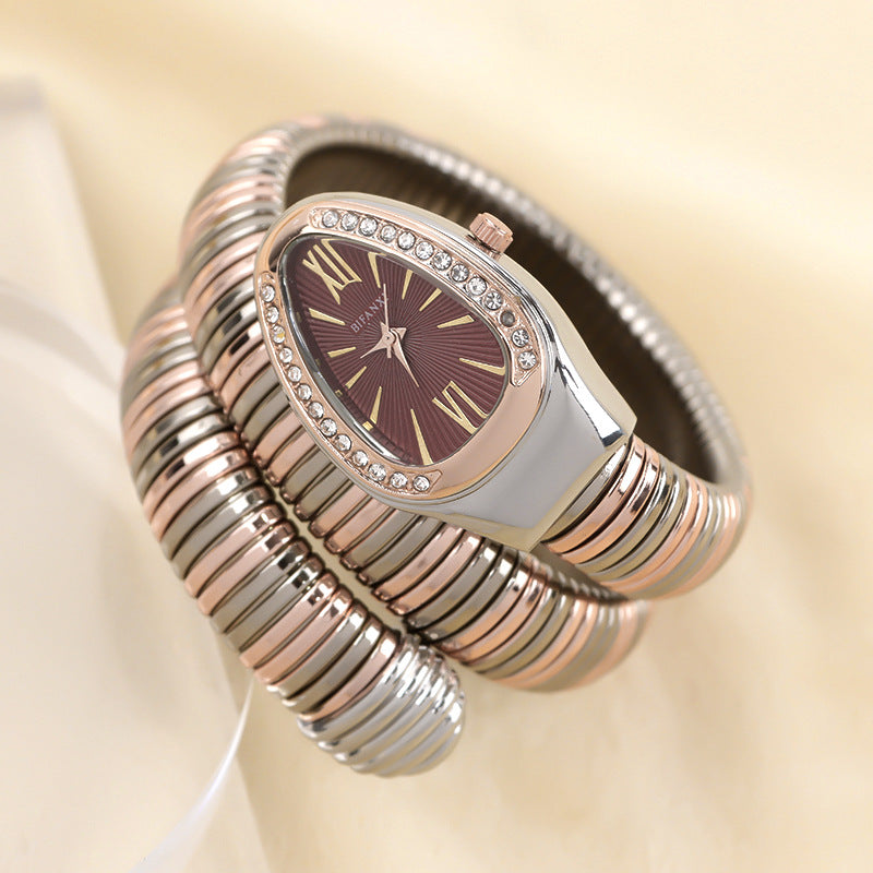 Sleek Serpentine Quartz Timepiece with Customizable Band