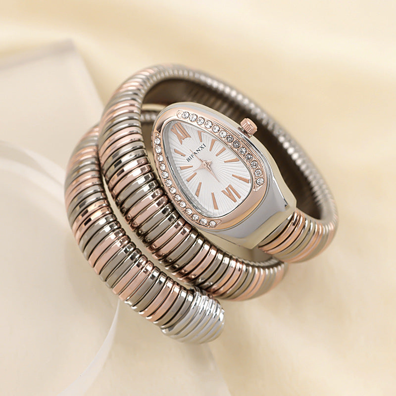 Sleek Serpentine Quartz Timepiece with Customizable Band