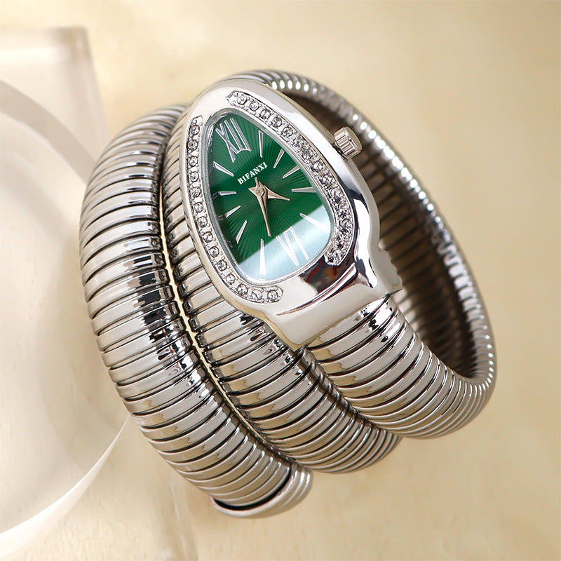 Sleek Serpentine Quartz Timepiece with Customizable Band