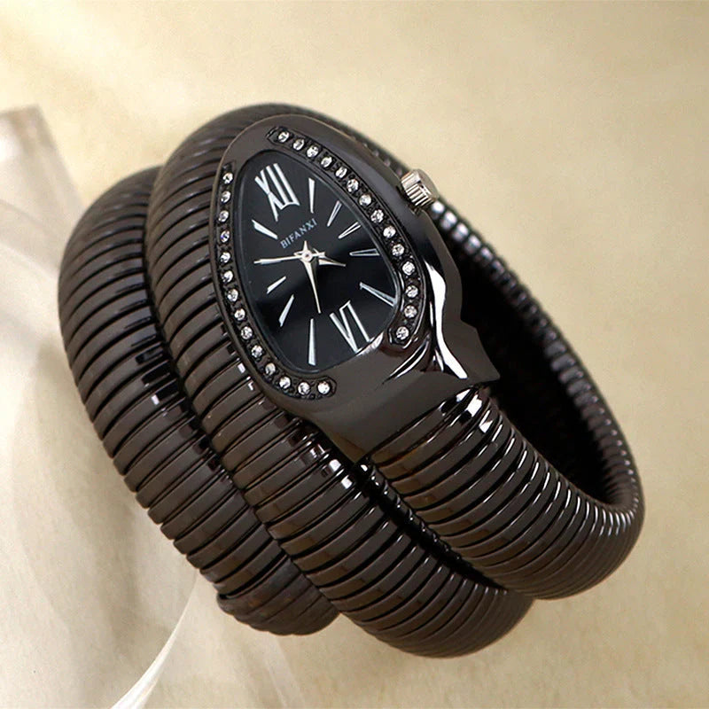 Sleek Serpentine Quartz Timepiece with Customizable Band