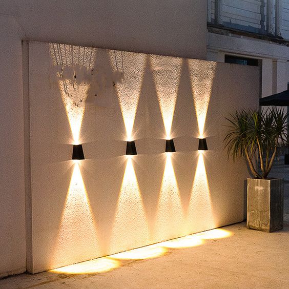 Wireless Solar Wall Light | Automatic & Weatherproof IP65