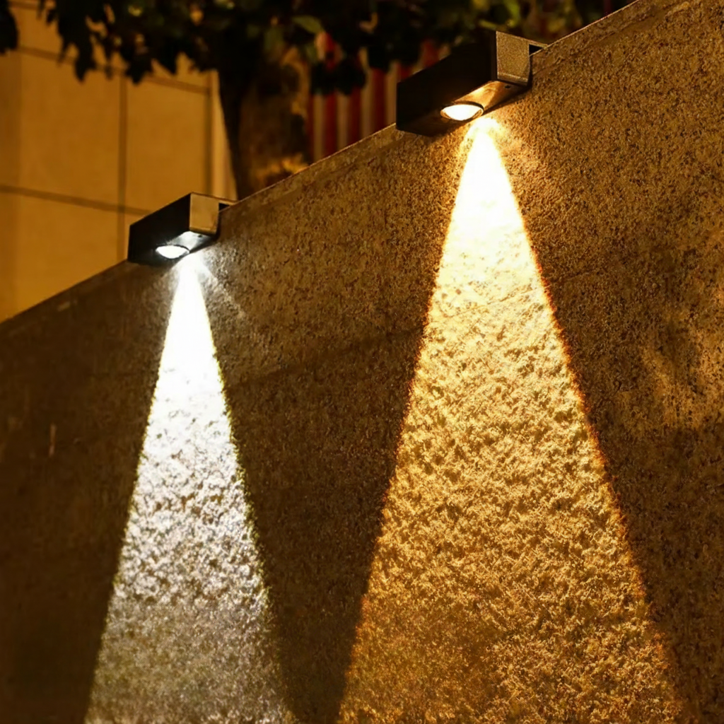 LUMIGLO – Smart Solar Garden Light with LED Automation