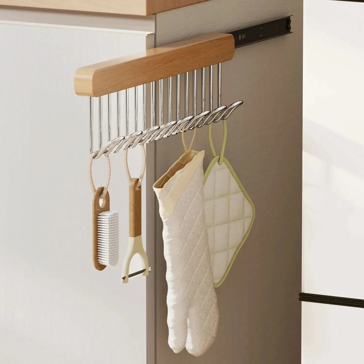 Sliding Rack for Scarves and Ties – Space-Efficient Closet Organizer