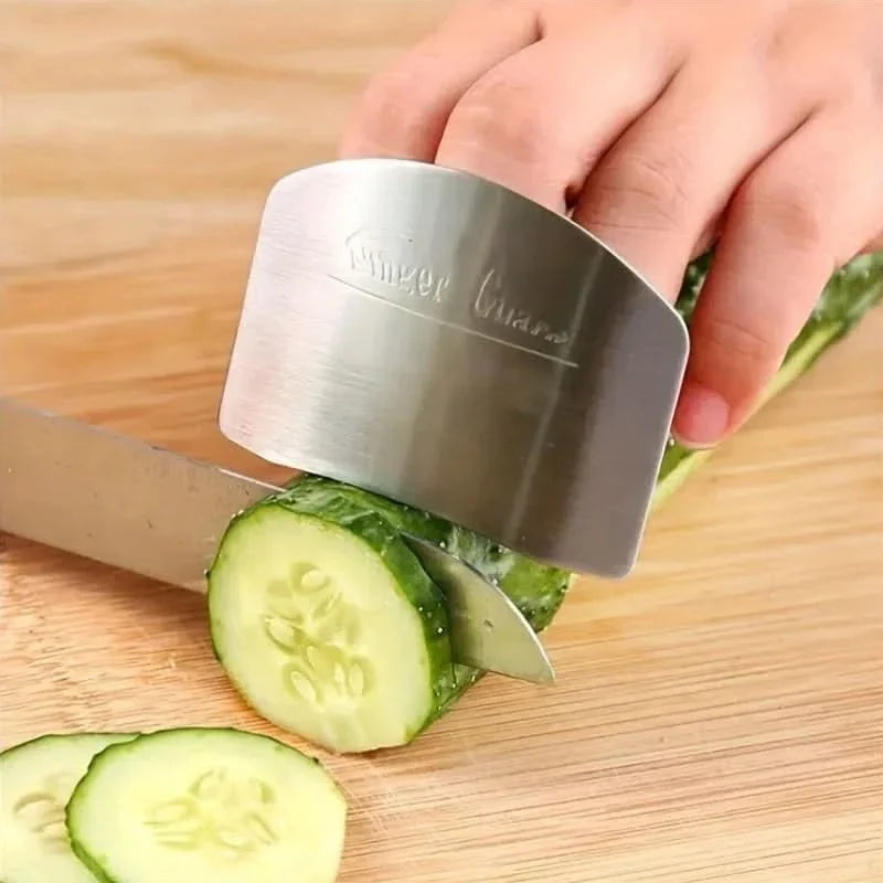 Finger Guard for Safe Chopping in the Kitchen