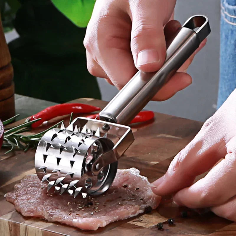 Durable Meat Mallet and Tenderizer – 18cm Kitchen Essential