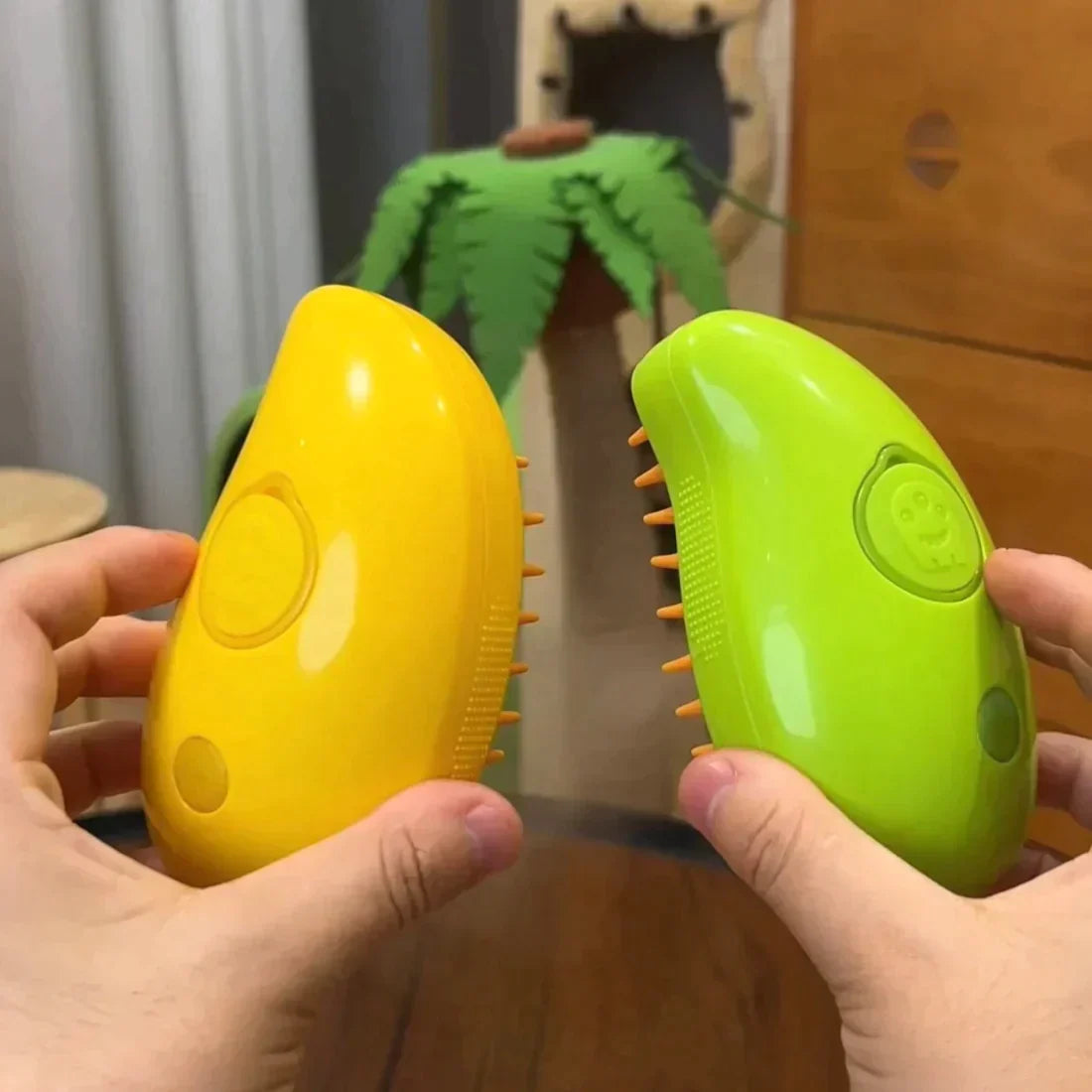 Pet Handheld Steam Brush for Easy Grooming