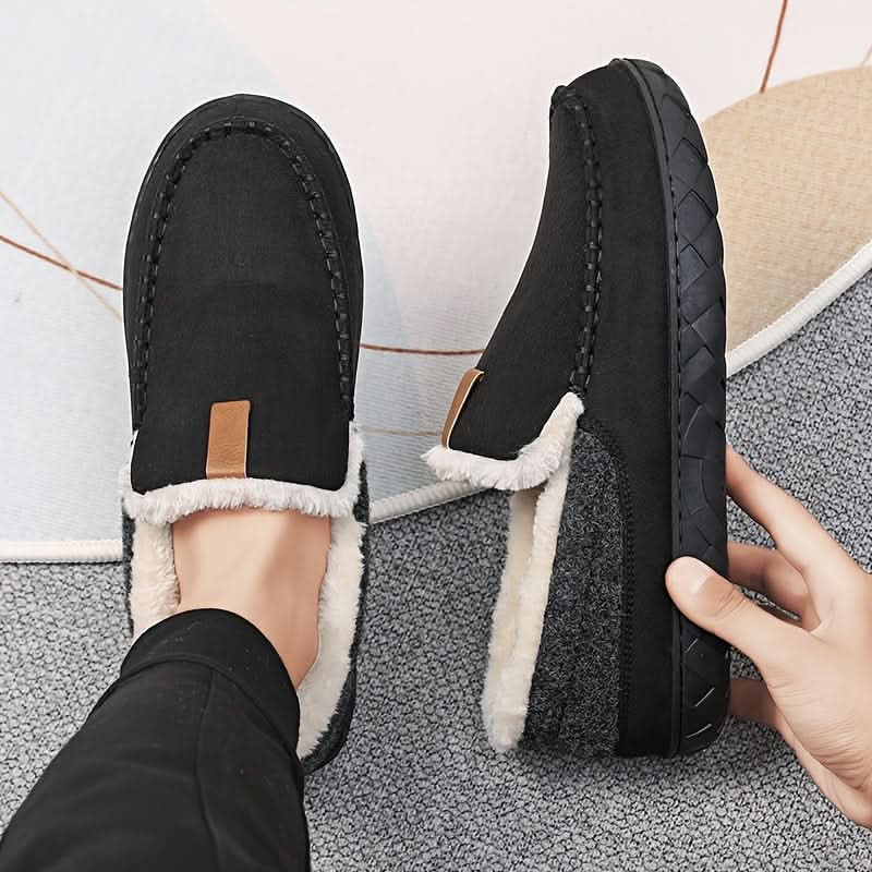 Men's Slip-On Shoes Crafted from Synthetic Wool for Warmth