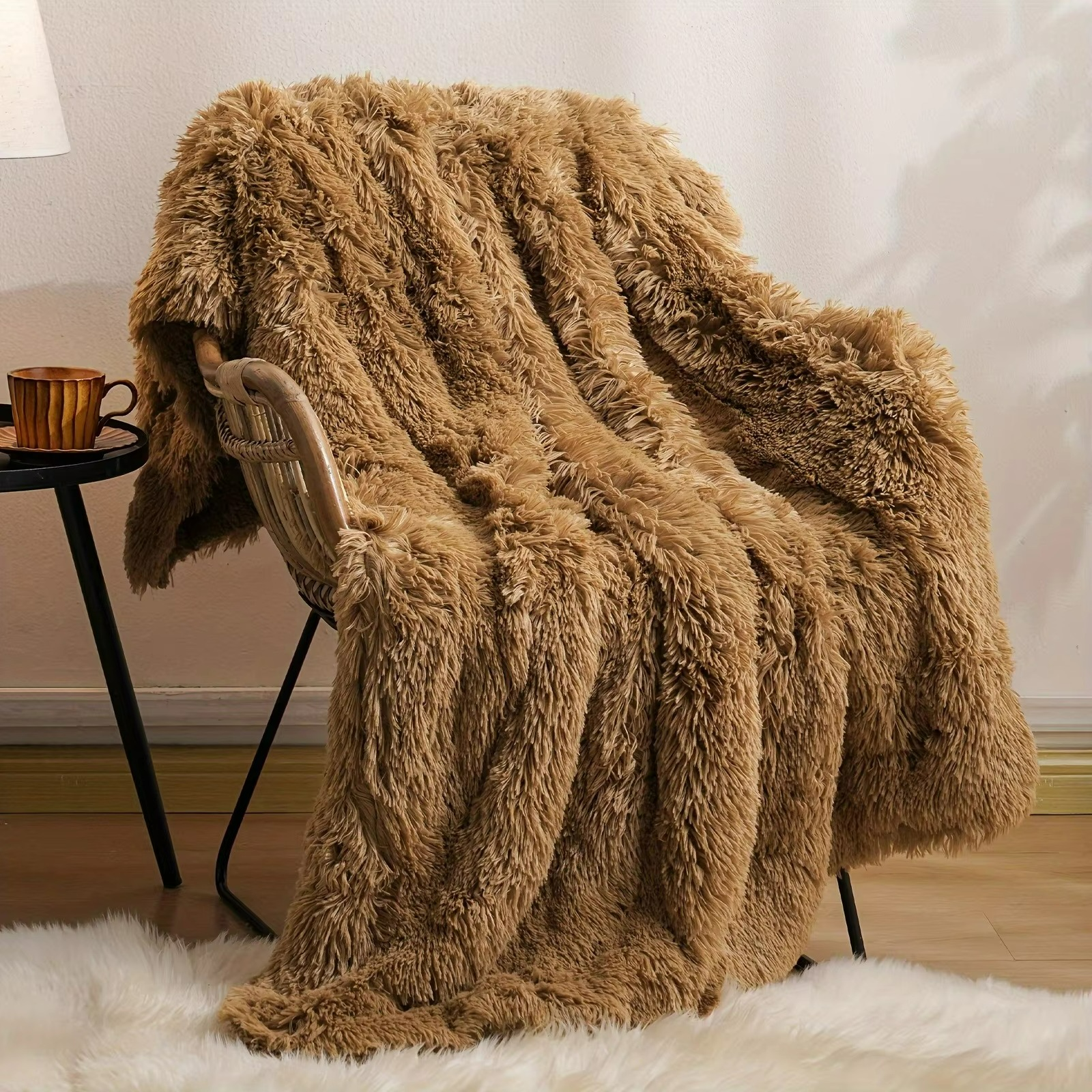 Luxurious Reversible Throw Blanket for Ultimate Warmth