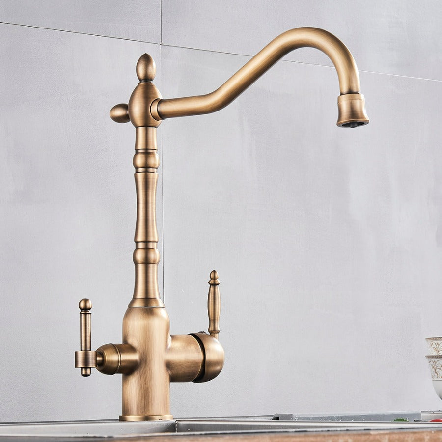 Elegant Kitchen Faucet with 360-Degree Rotating Spout and Sturdy Brass Build