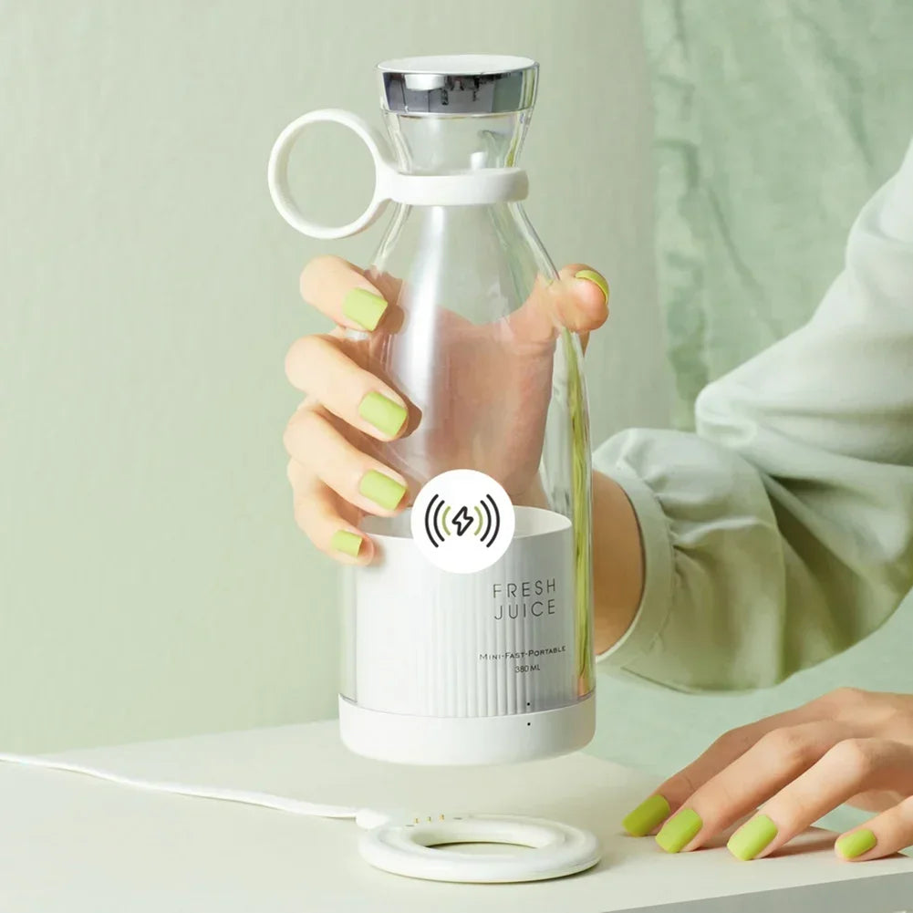 Portable Mini Blender | USB On-the-Go Smoothie Maker | Wireless Juicer for Shakes & Smoothies