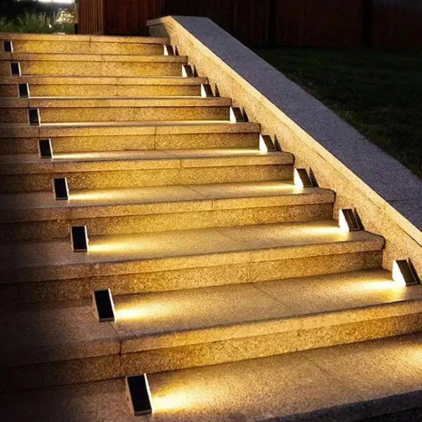 Outdoor Step Light with Automatic Dusk Control – Weather Resistant