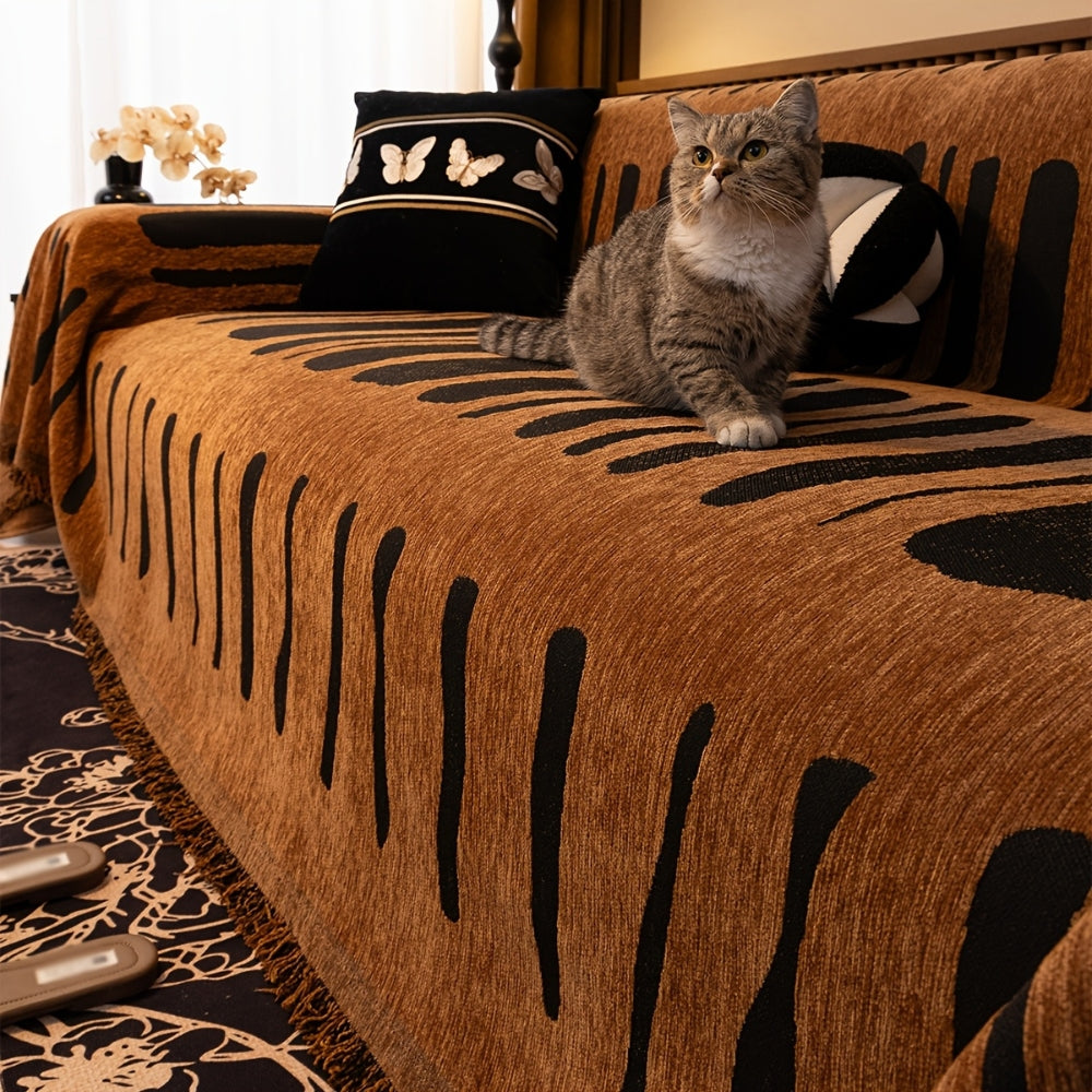 ChicGuard – Stylish Chenille Sofa Protector for Home Décor
