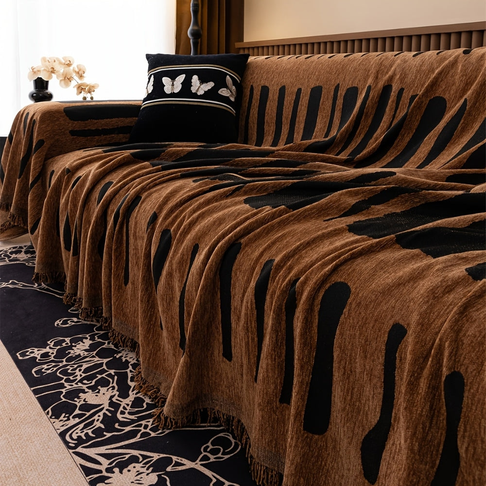 ChicGuard – Stylish Chenille Sofa Protector for Home Décor