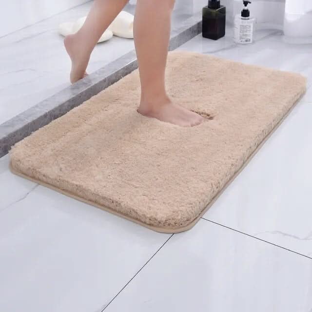 Non-Slip Bath Mat - Ultra-Soft Microfiber Rug for Bathroom Comfort