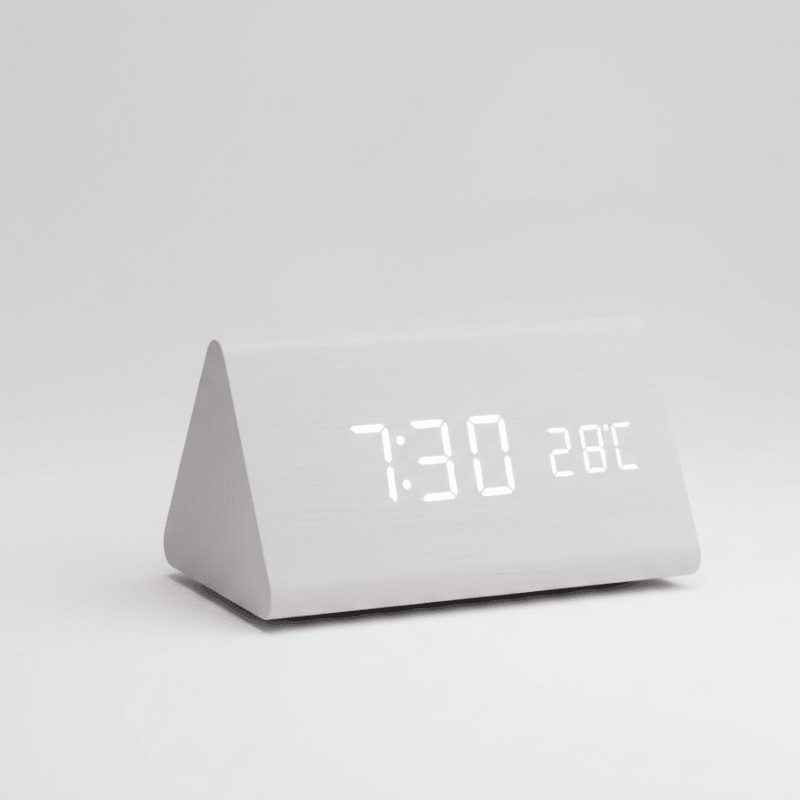 EchoCraft – Smart Wooden LED Clock for Stylish Living